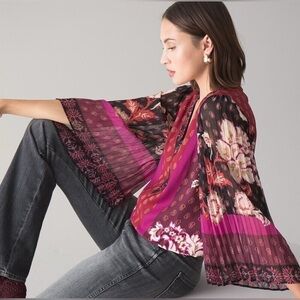 White House Black Market Long Sleeve V Neck Mixed Print Pink Black Floral Blouse